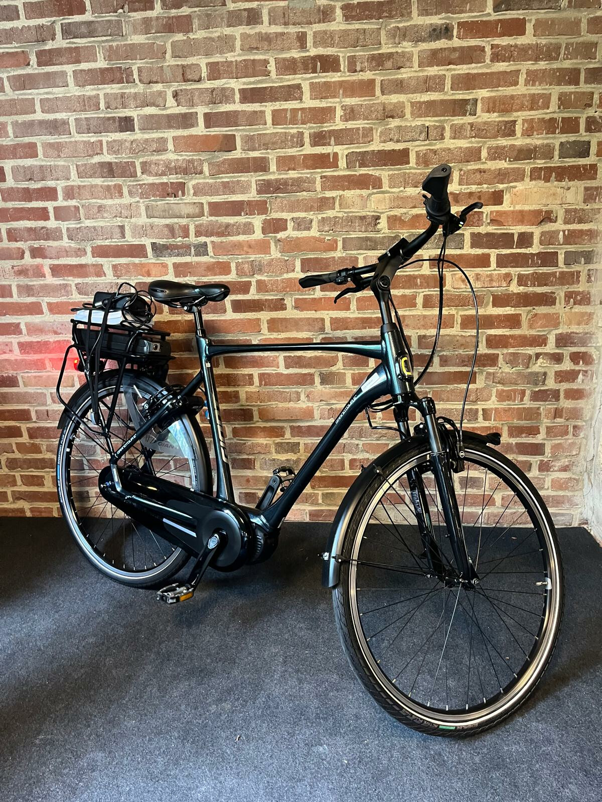 Giant Grandtour E+ H61