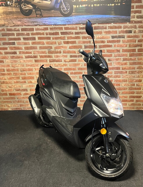 Sym Orbit 3 (25 km/h)